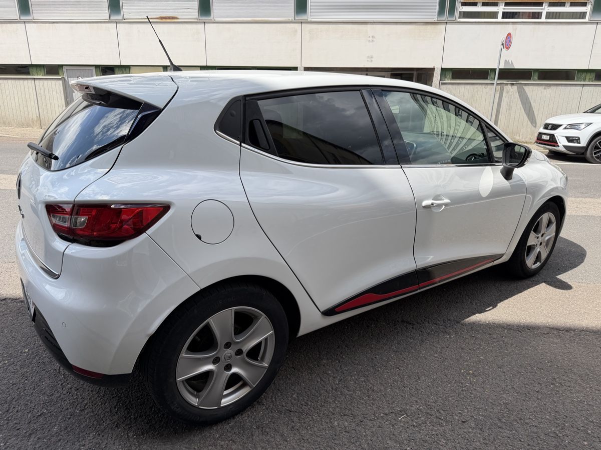Automobili: Renault clio – Usato da La Chaux-de-Fonds venduto da Transportchezmax 1