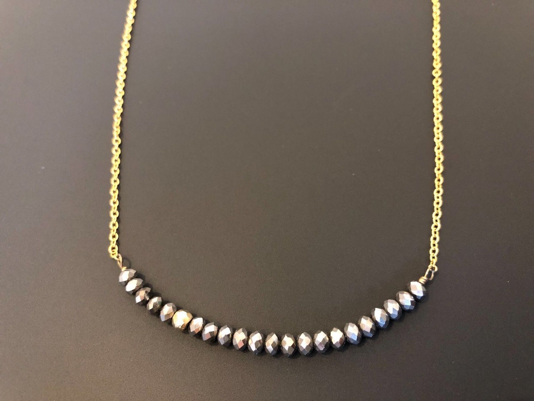 Catenine: Lässige Kette mit dunklen Steinen – Usato da Zürich venduto da MakasoZH 2