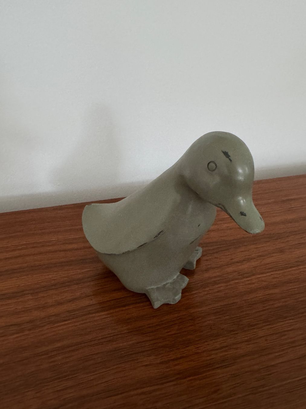 Figuren: Canard de déco en bois taupe – Gebraucht aus giffers von sev_c9x9