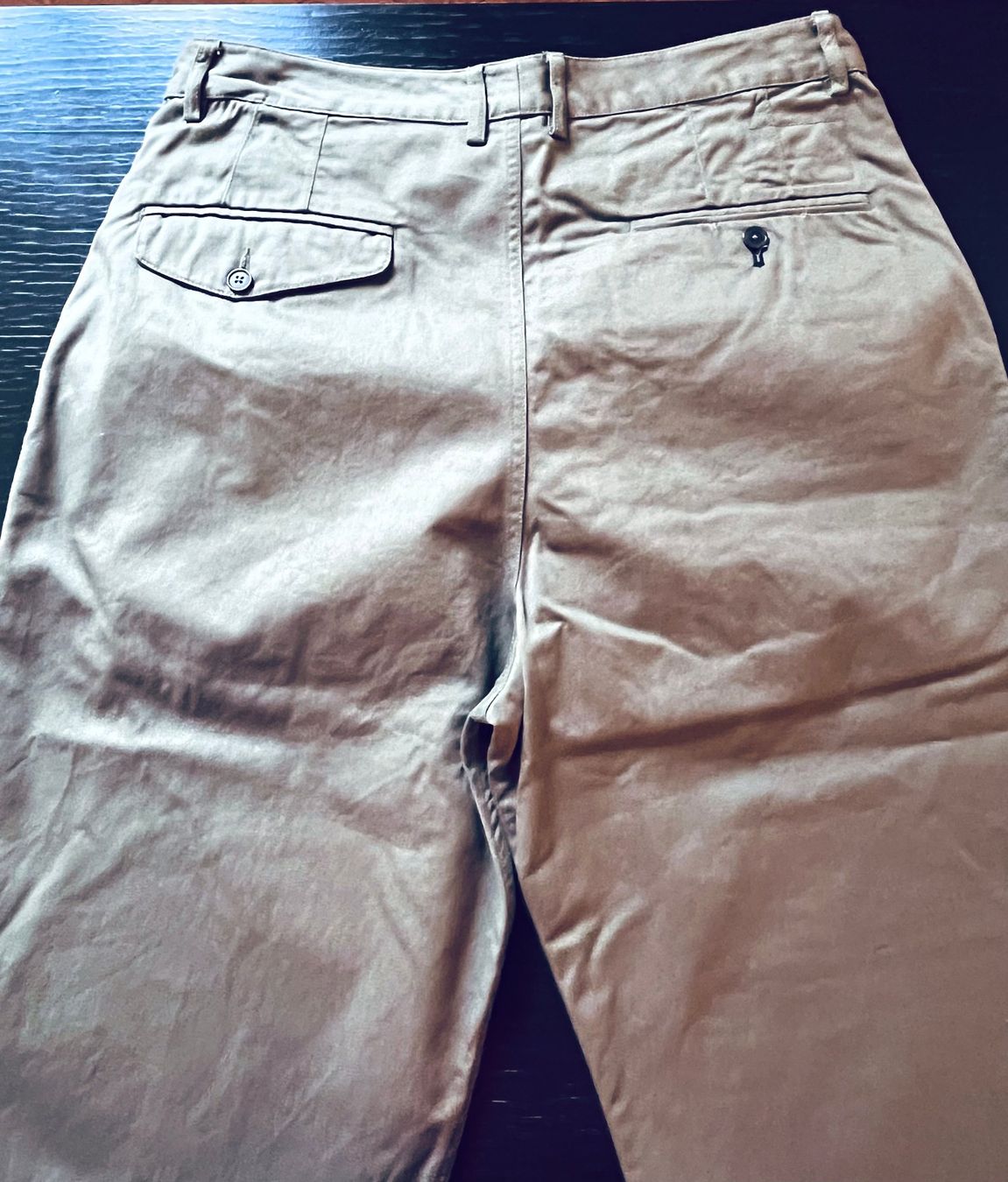 Pantaloni: Universal Works Chino – Nuovo (secondo la descrizione) da Bern venduto da redlentil68 7