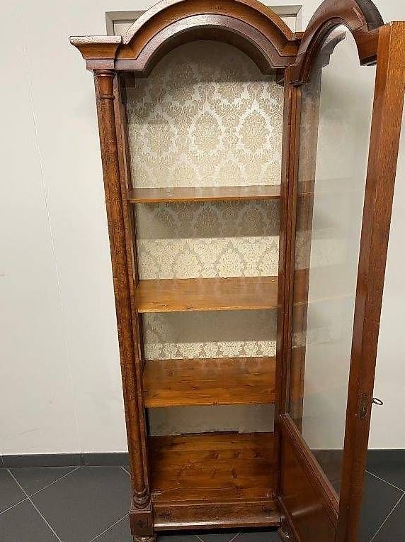 Vitrinen: Vitrine – Gebraucht aus Urdorf von nel_g8sn 1