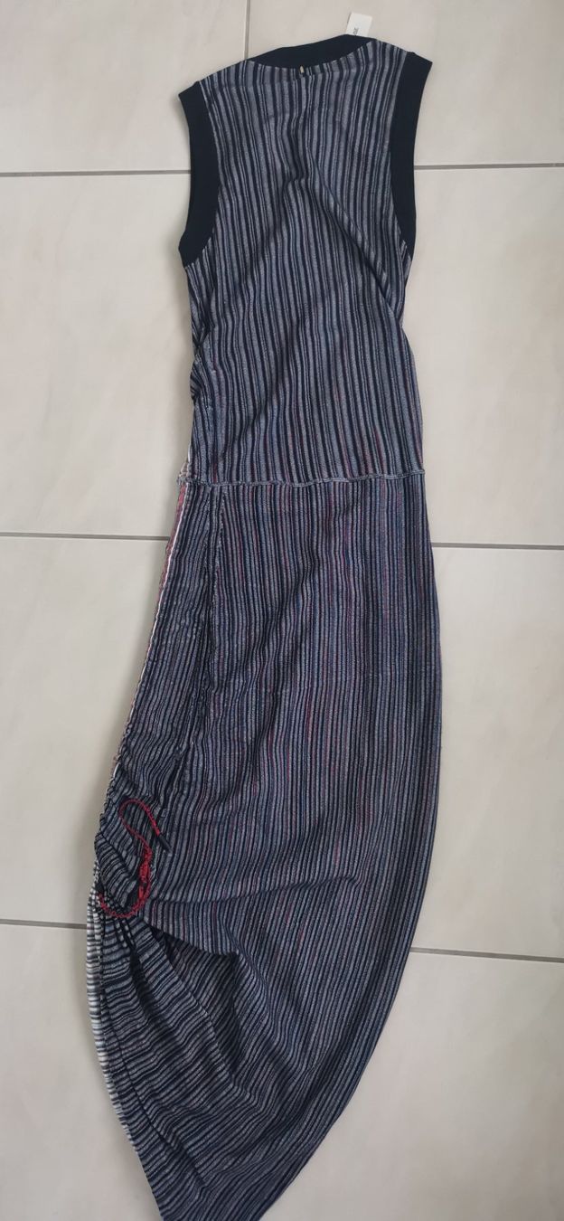 Sportmax Kleider: Sportmax Strickkleid passt 34 bis 36 – Gebraucht aus Fehraltorf von freeform2020 3