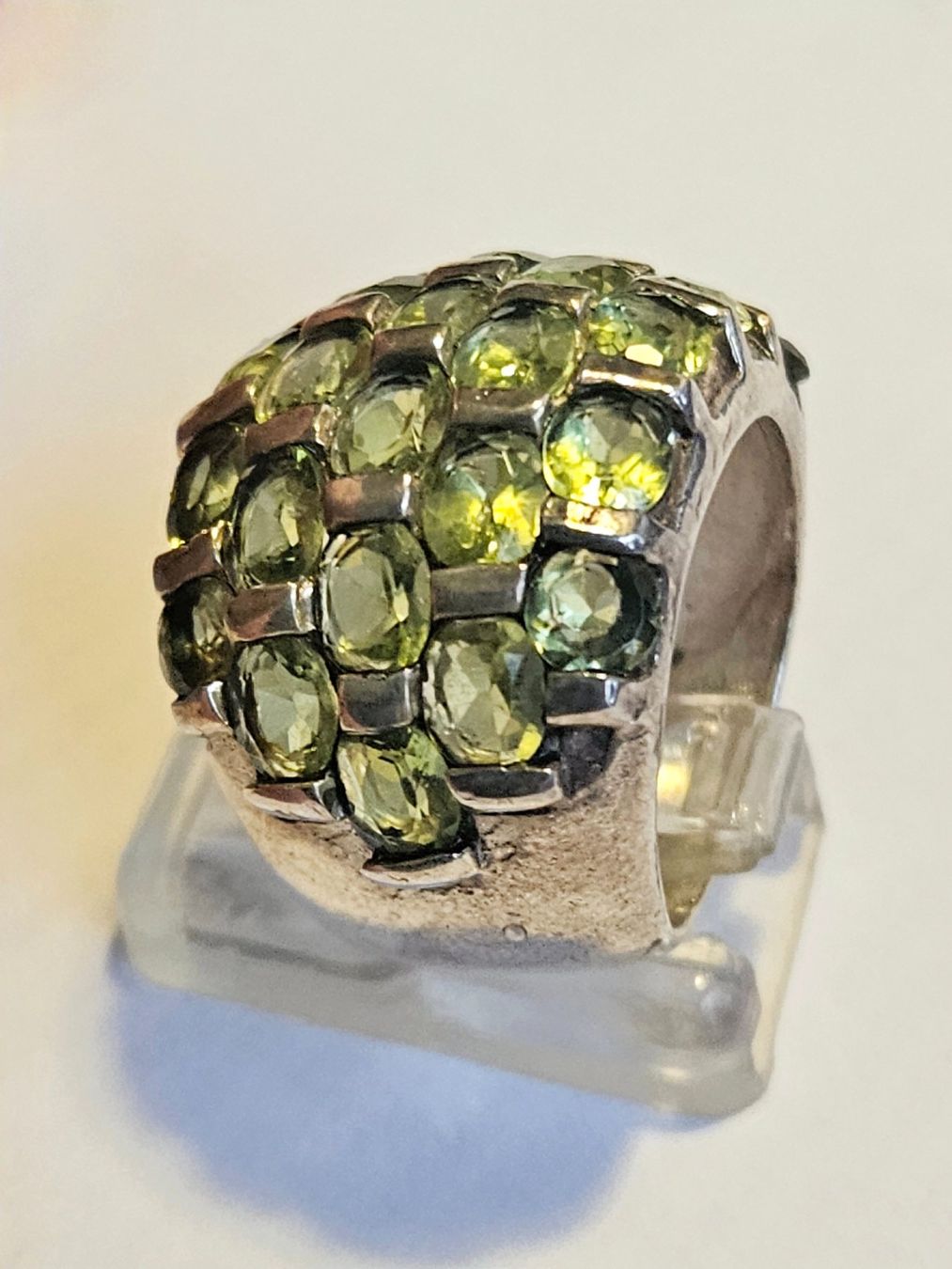 Anelli: Vintage Silberring mit grünen Peridot Steinen – Nuovo (secondo la descrizione) da Zürich venduto da adriben 4