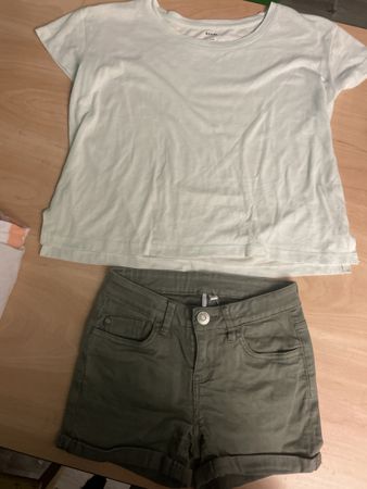 C&A Shorts & Kaibi T-Shirt Gr. 134/140- Khaki - Sommerhit