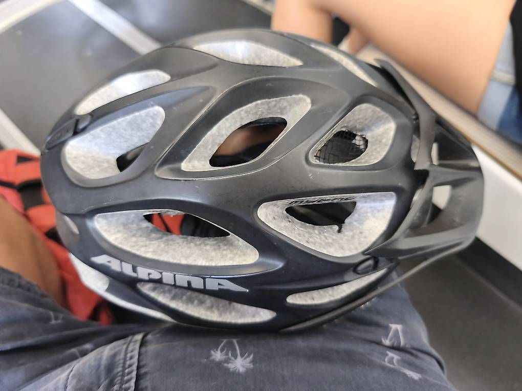 Helme: Super Velohelm ALPINA – Gebraucht aus Mötschwil von got_kss6