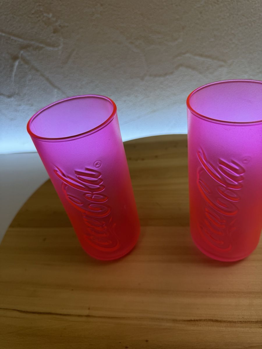 Gläser: Coca-Cola Becher pink Grösse L 2 Stck.  – Gebraucht aus Rotkreuz von GoldHeinz 1
