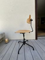 Antiker Atelierstuhl Stella aus den 50er