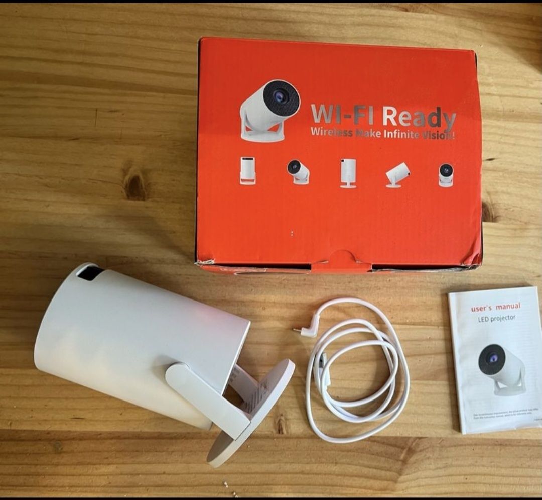 Proiettori: Projector mit WLAN neuwertig – Usato da Biberist venduto da avnies
