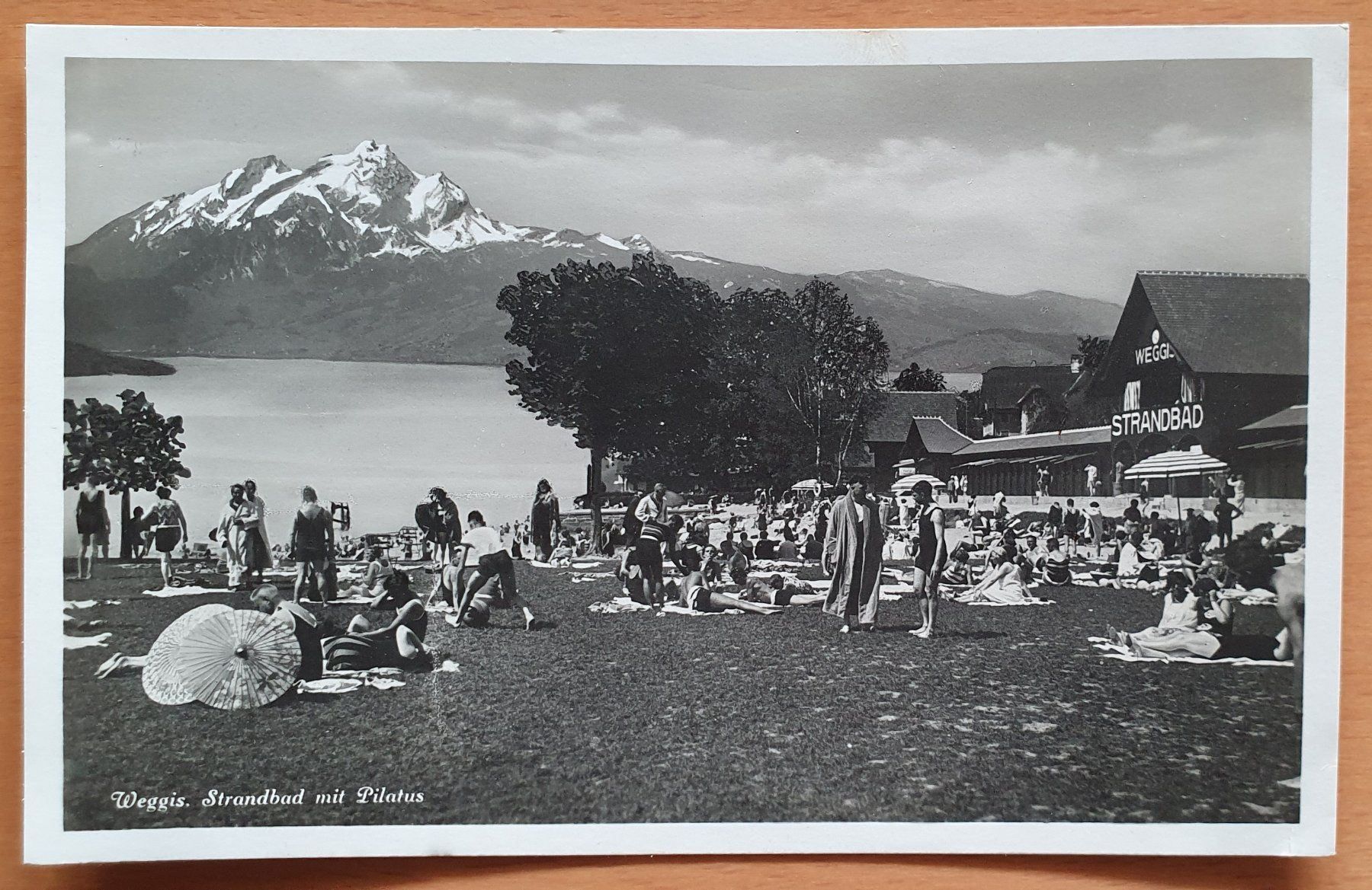 Cartoline postali: Weggis -  Strandbad mit Pilatus 1931 – Usato da Kreuzlingen venduto da Rschweiz1