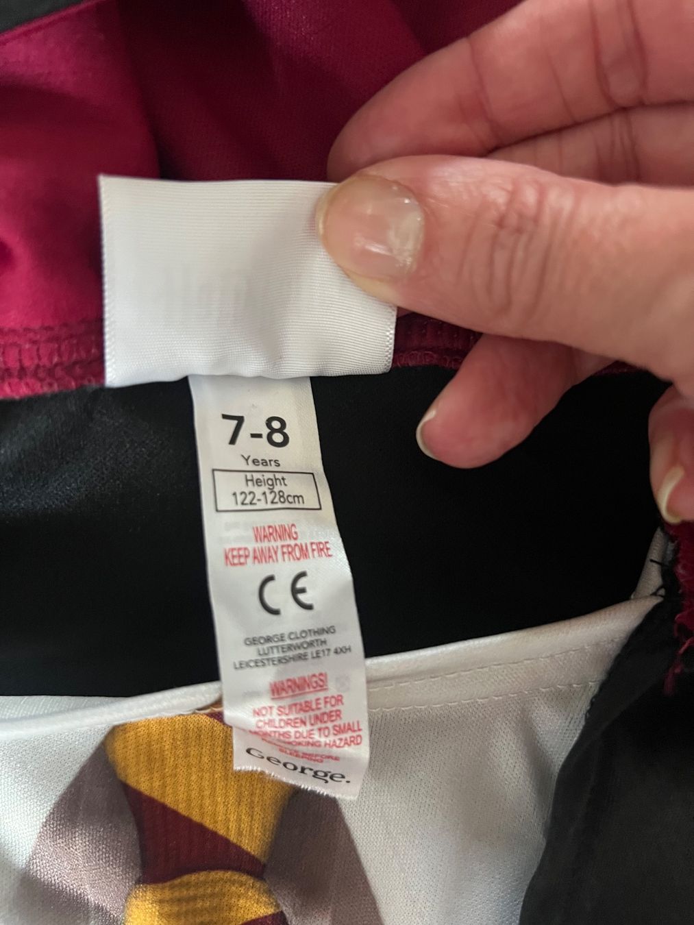 Costumi: Harry Potter Kostüm 7-8 Jahre – Usato da Niederhasli venduto da Cswilsonch 1