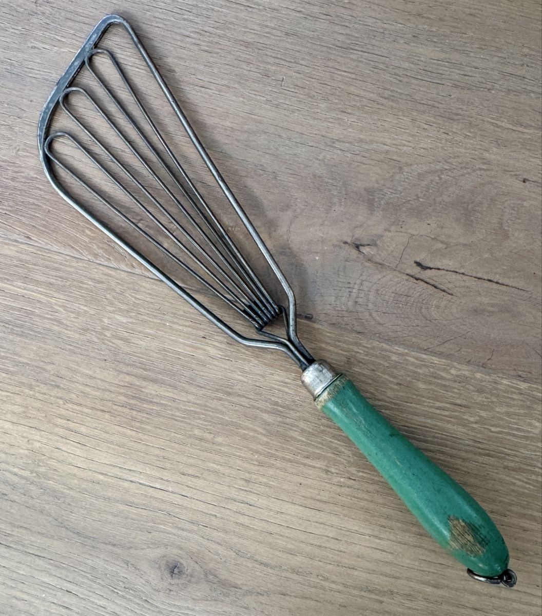 Elettrodomestici da cucina: Antikes Küchengerät – Usato da Rothrist venduto da Luckywinner