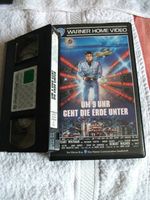 UM 9 UHR GEHT DIE ERDE UNTER Warner Home Video VHS PGV 11700