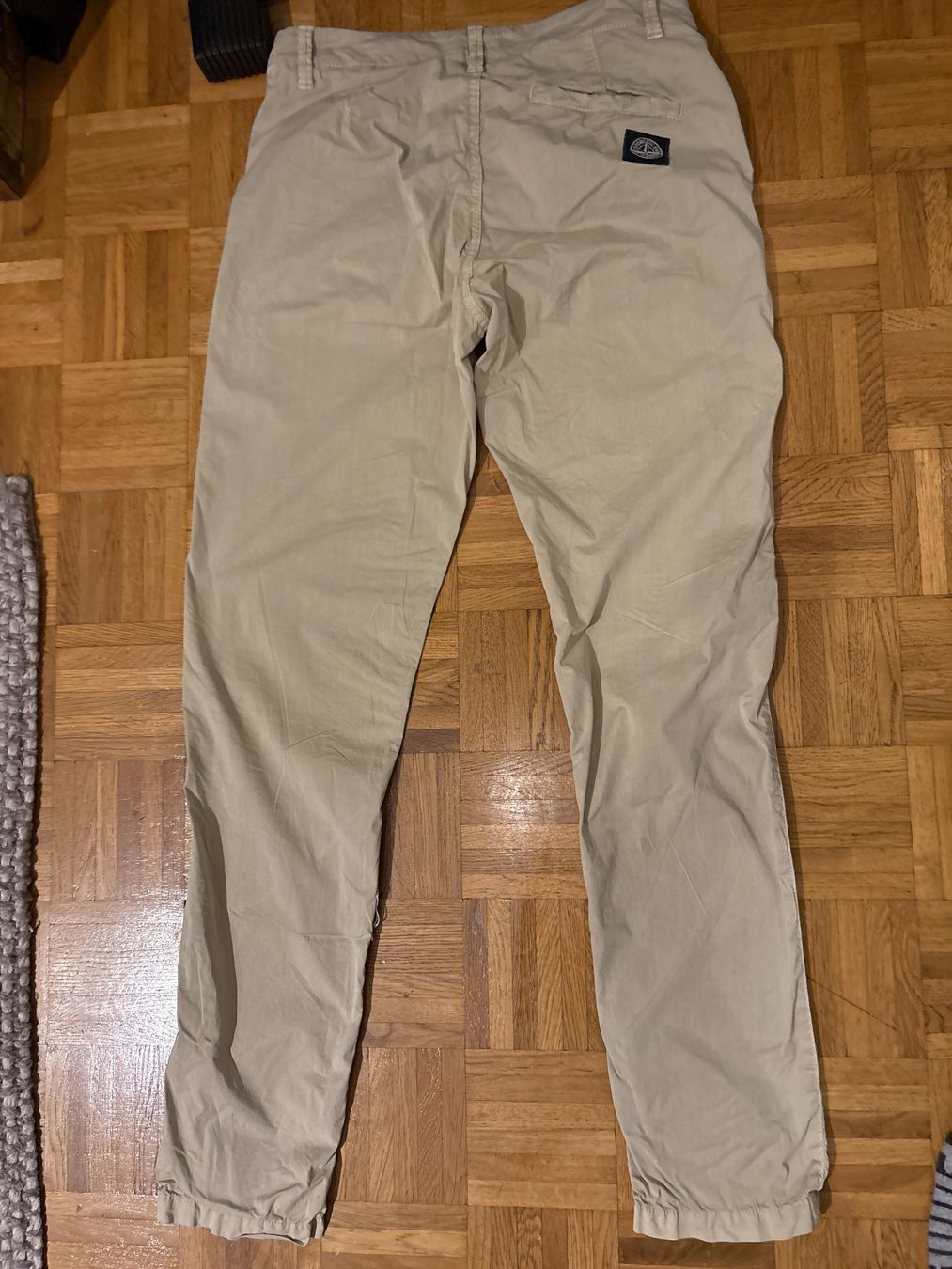 Stone Island Hosen: Pantalon Stone Island Junior Beige, Taille 14 ans – Gebraucht aus Genève von captus 1