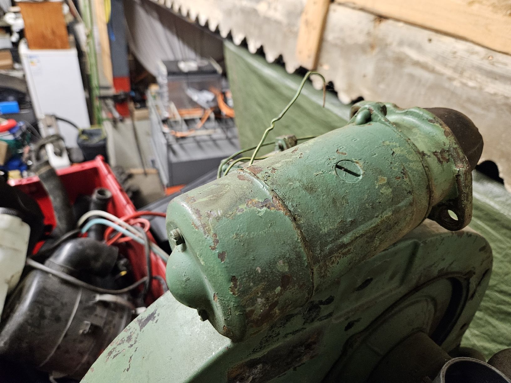 VW Tutti pezzi di ricambio auto: Anlasser zu VW-Motor – Difettoso da Riedtwil venduto da Scania94D-