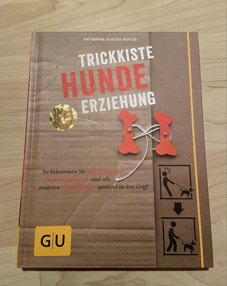 Libri: Trickkiste Hundeerziehung – Nuovo (secondo la descrizione) da Birmenstorf AG venduto da SlinaPaolo