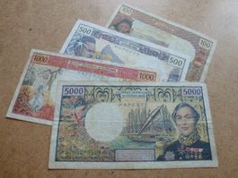 Lot ++ 4 alte Banknoten aus Papeete ND (1970-1985)