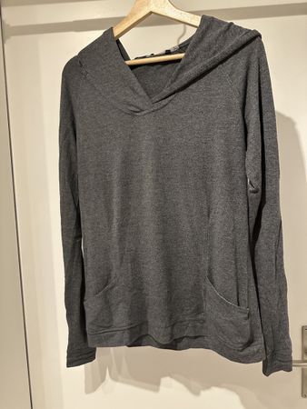 Damen Kapuzenpullover grau mit Taschen guter Zustand