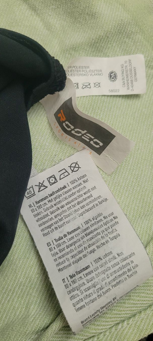 Badekleider & Bikinis: Serviette de plage/coton/Maillot de bain Rodeo  taille 48 – Neu (gemäss Beschreibung) aus Vevey von x_y_f 2