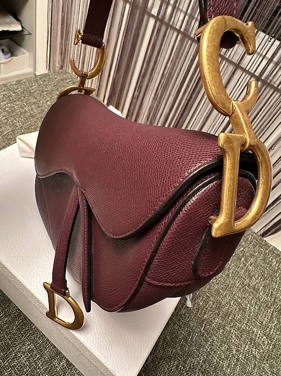 Borse da donna: Dior Saddle Bag medium, neuwertig.  – Usato da Dübendorf venduto da lilasonderbar 4