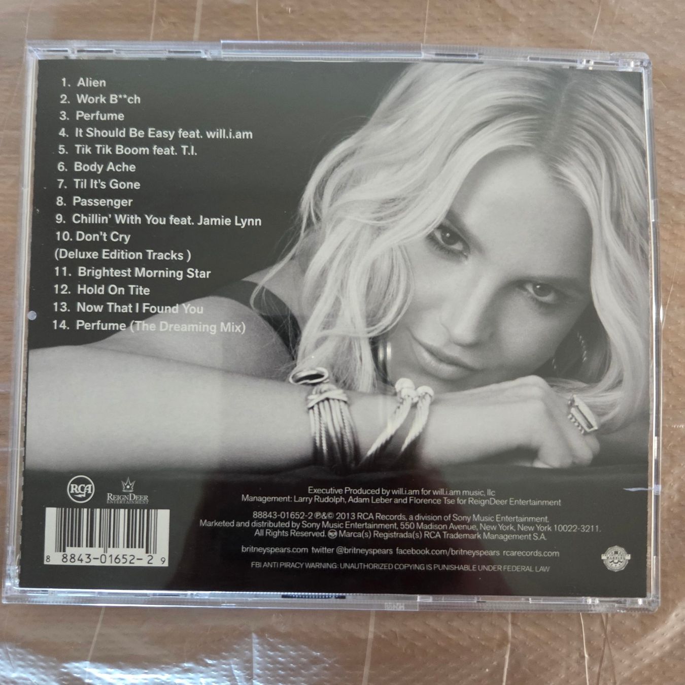 CD: Britney Spears - Britney Jean - CD - Deluxe Edition – Nuovo (secondo la descrizione) da Olten venduto da clayrout 1