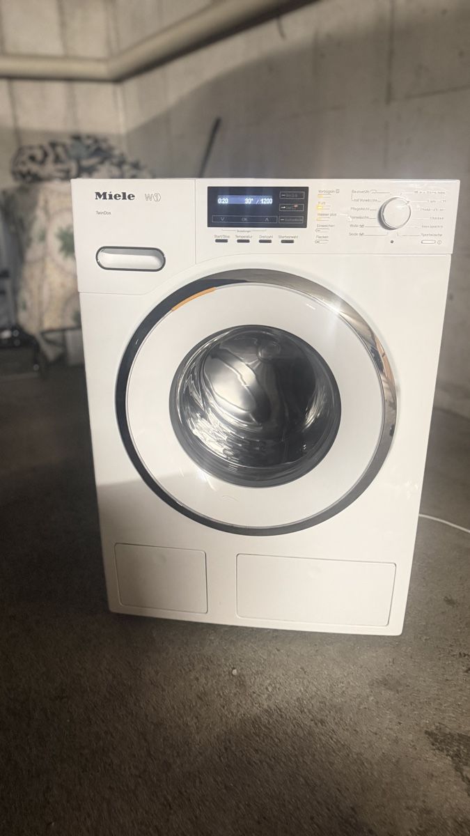 Miele Lavatrici: Waschmaschine Miele 8 KG A+++ – Usato da Kreuzlingen venduto da Lion_10