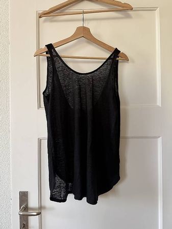 SCHWARZES LEINENTOP