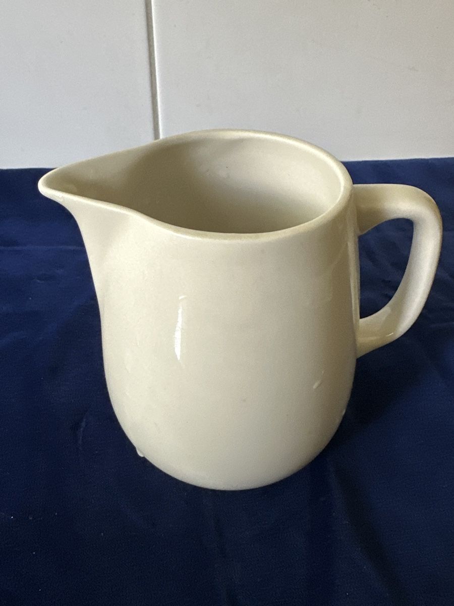 Rössler Carafes: Kleine Rössler Milchkrug 0.65 Liter  – D'occasion à Zürich par Chaeffeler