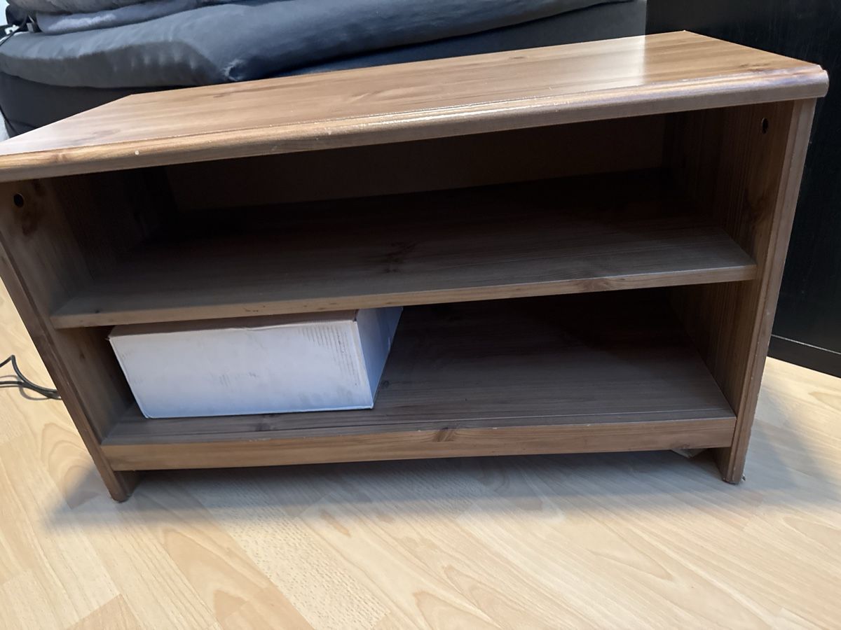 Scaffali: Schuhgestell / TV Möbel IKEA – Usato da Gränichen venduto da Eliotta72 1