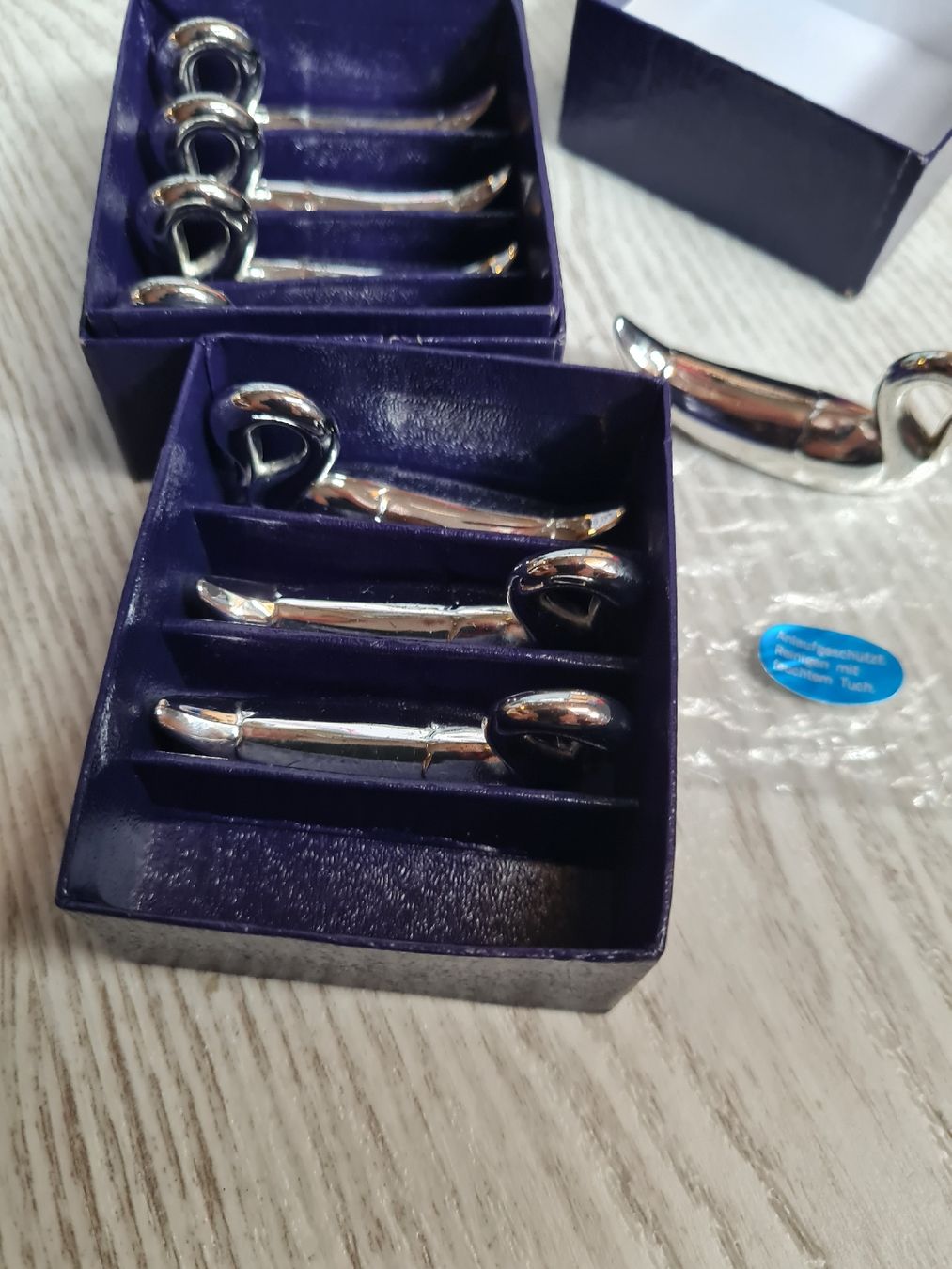 Bestecksets: 8 Messerbänkli neu – Gebraucht aus Münsingen von Cuci31 1