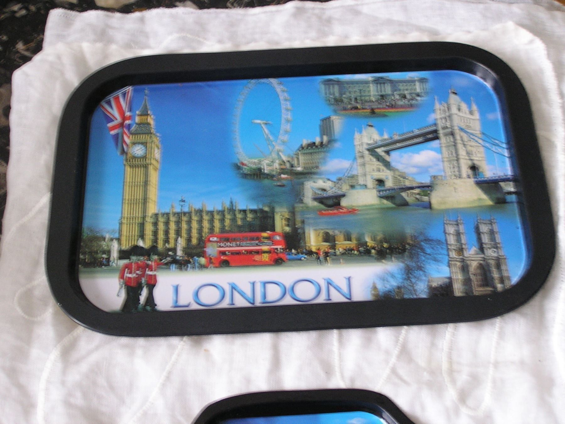Tutte le decorazioni: Souvenir aus London. – Usato da Emmen venduto da newdeal1970 1