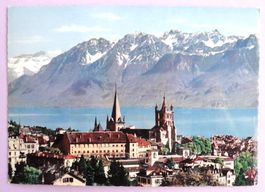 Lausanne-Ouchy - La cathédrale et les Alpes