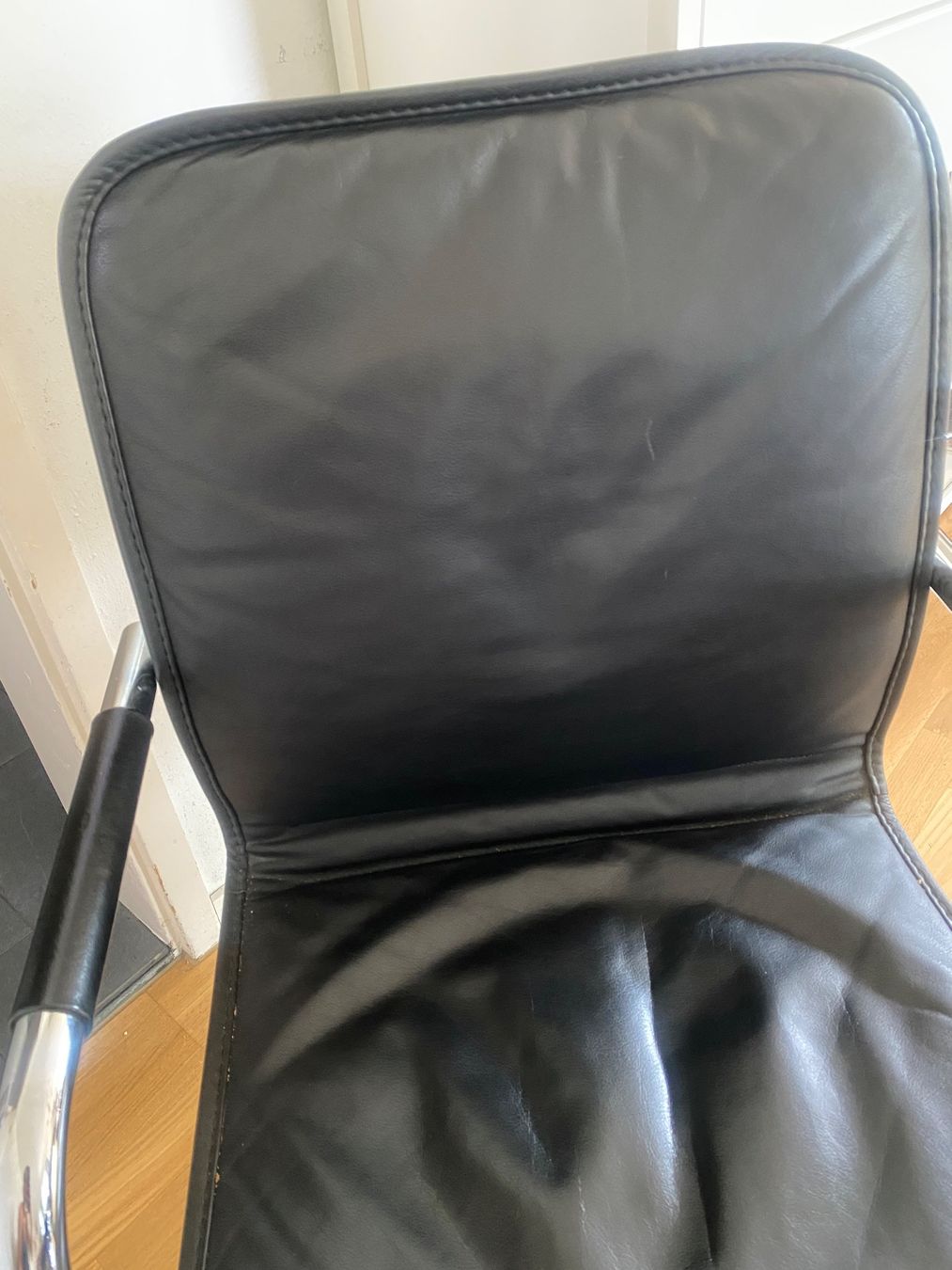Chaises: Leder Sthul – D'occasion à Dietikon par Tdaf33 3