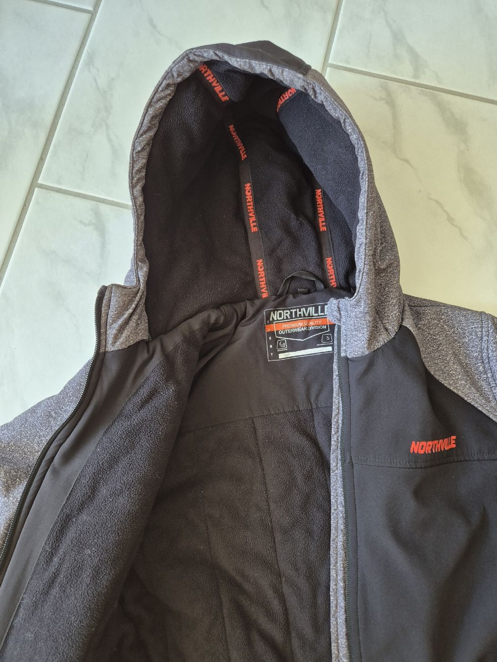 C&A Jacken & Mäntel: Softshelljacke Gr.170 – Gebraucht aus Oetwil am See von Janina5 1