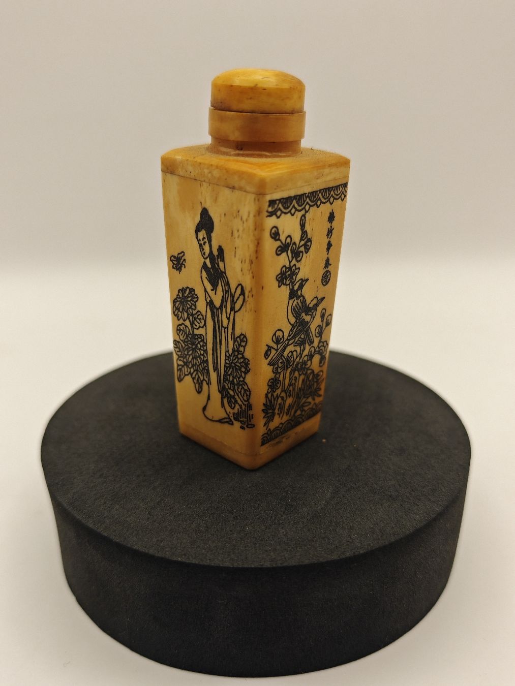 Altro in Stoviglie & Bicchieri: Antike Chinesische Schnupftabakflasche – Usato da Ottikon venduto da Kolibri-81