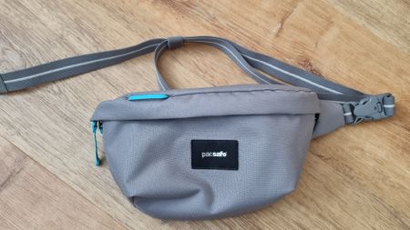 Sicherheits-Bauchtasche Pacsafe,  neuwertig