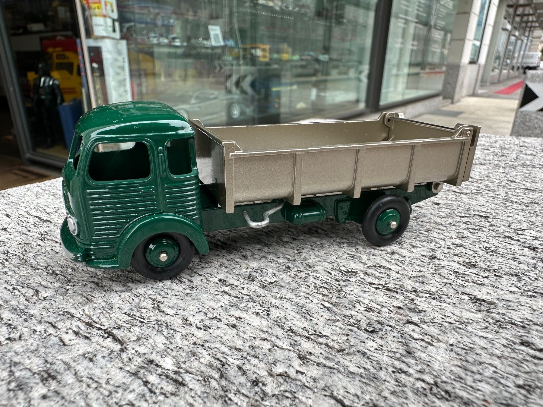 Modellbausätze & Standmodelle: Dinky Toys 33B Benne Basculante replica Simca Cargo – Gebraucht aus Chiasso von Carrara-Modellismo