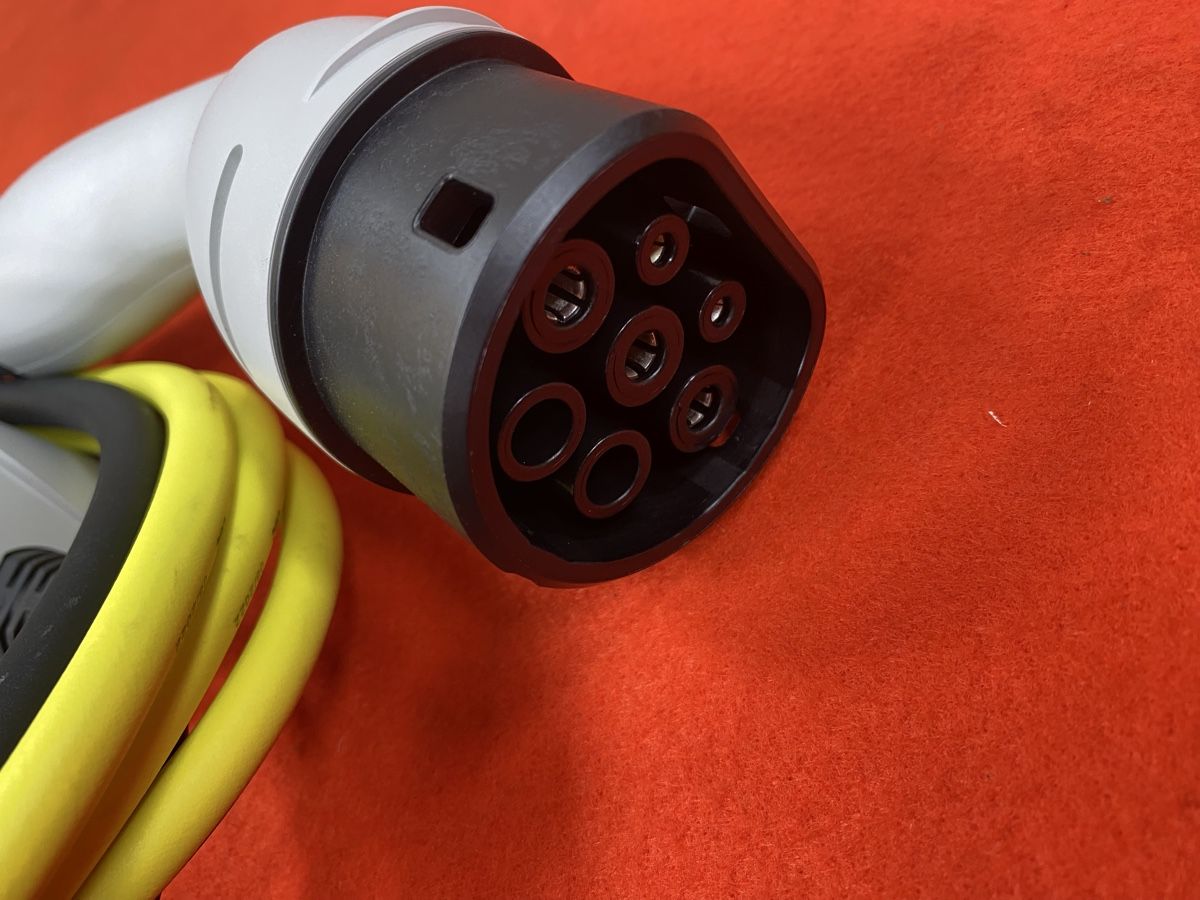 Kabel: Neues Ladekabel Mode 2 Typ 2 mit Schuko Stecker  – Neu (gemäss Beschreibung) aus Hägglingen von Karin0802 1