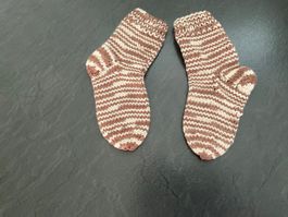 Handgestrickte Kinder-Socken Fusslänge 16 cm Grösse 26/27