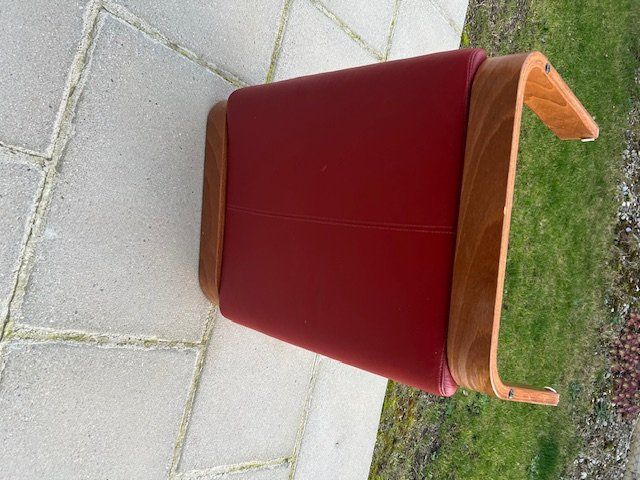 Ikea Poltrone: IKEA Sessel mit Hocker (rot) – Usato da Niederweningen venduto da zw4_s78j 3
