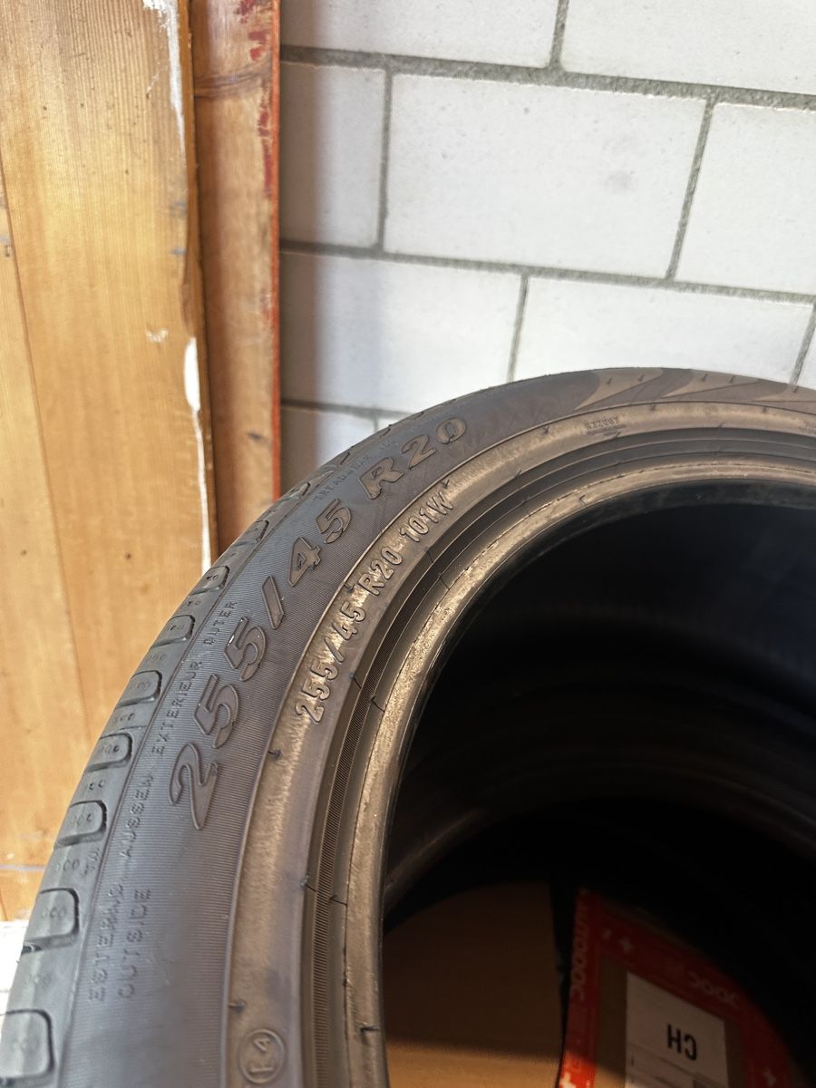 Pneumatici & Ruote complete: Pirelli 255/40 R20 – Usato da Rüti ZH venduto da pau_8wb5