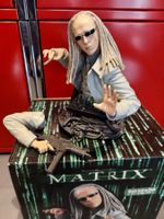 Matrix Twins Gentle Giant Büste