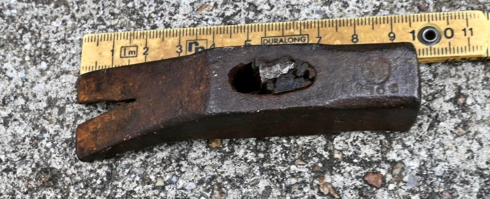 Tutti gli attrezzi: antiker geschmiedeter Schusterhammer Kopf punziert – Usato da Pfaffhausen venduto da mono_rec 3