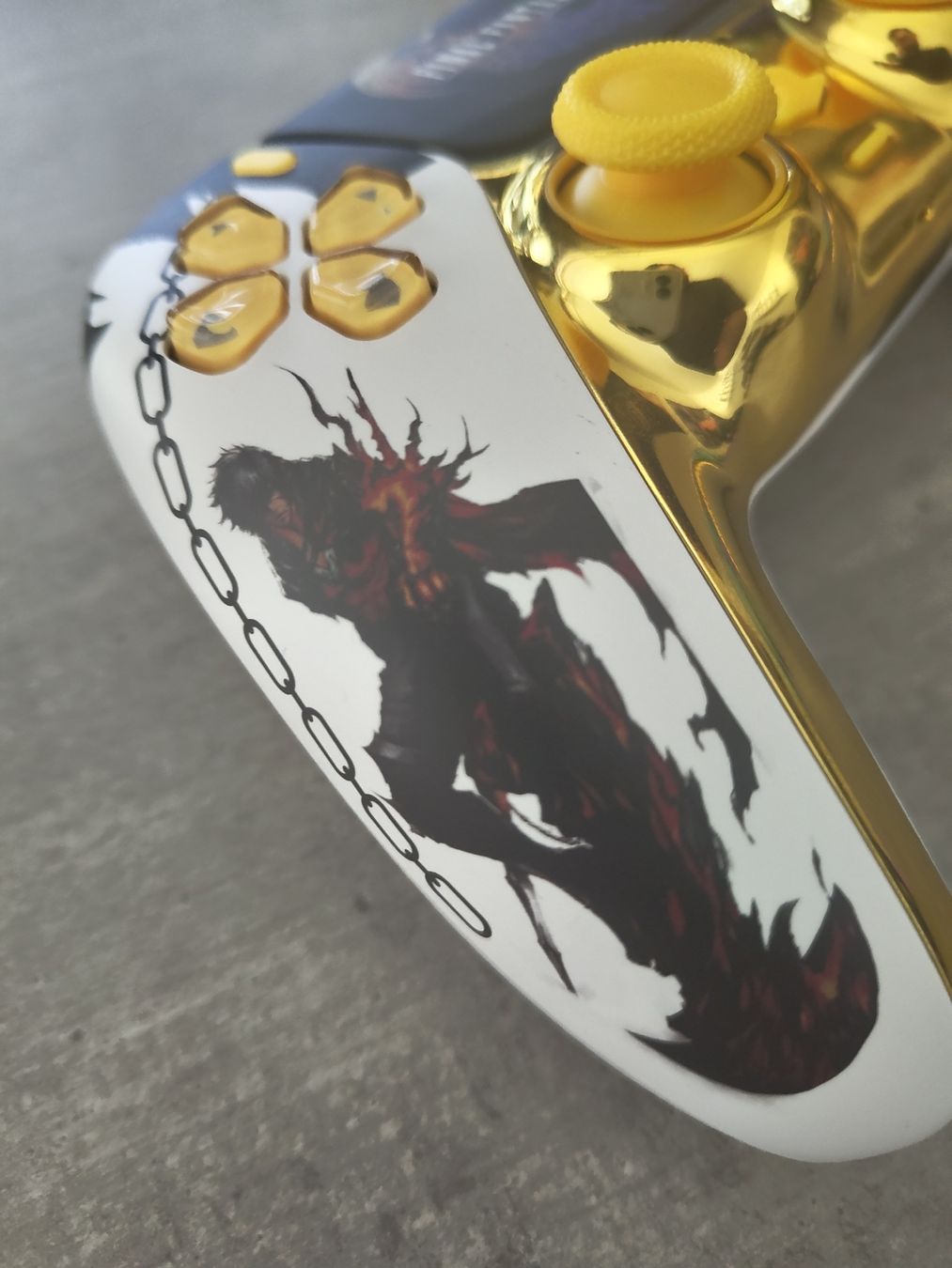 Sony Controller: Final Fantasy XVI PS5 Controller - Gold Edition Top! – Nuovo e nell'imballaggio originale da Sargans venduto da ver_ncy5 1