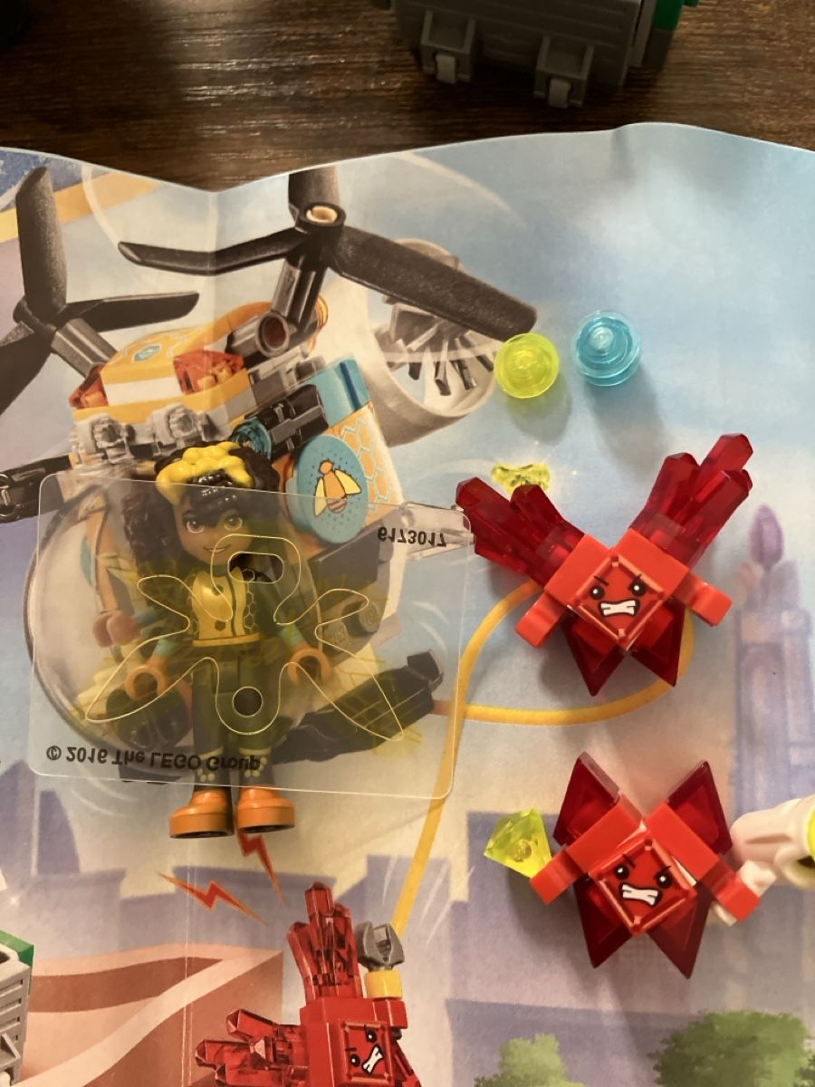 Lego Jeux de construction: Lego 41234 Bumblebee Helicopter – D'occasion à Glarus par Jhuber78 1