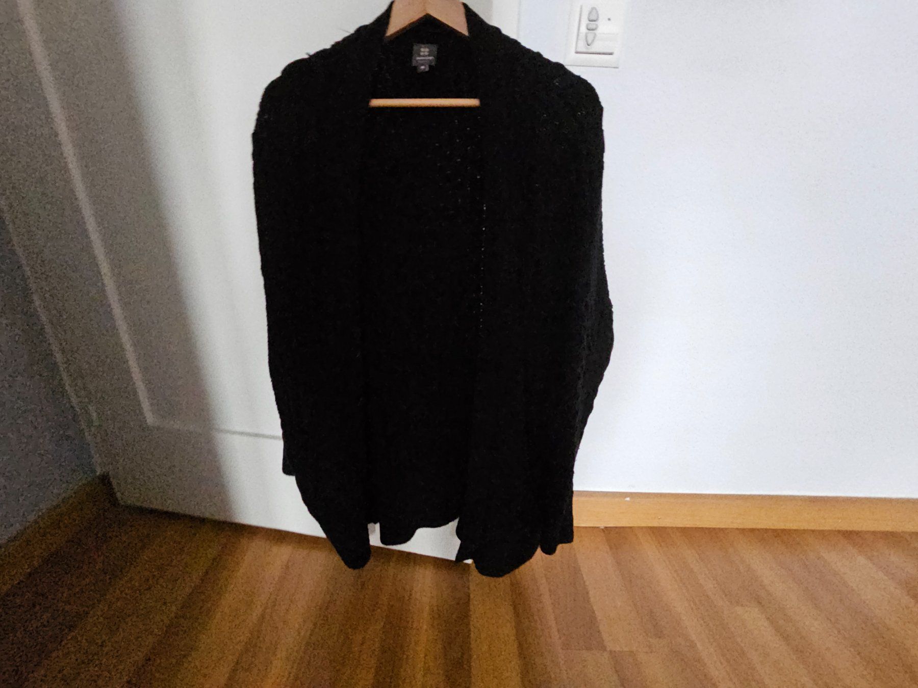 Giacche: Strickjacken 2 strickjacken in weiss und schwarz – Nuovo (secondo la descrizione) da Basel venduto da NyGrow 2