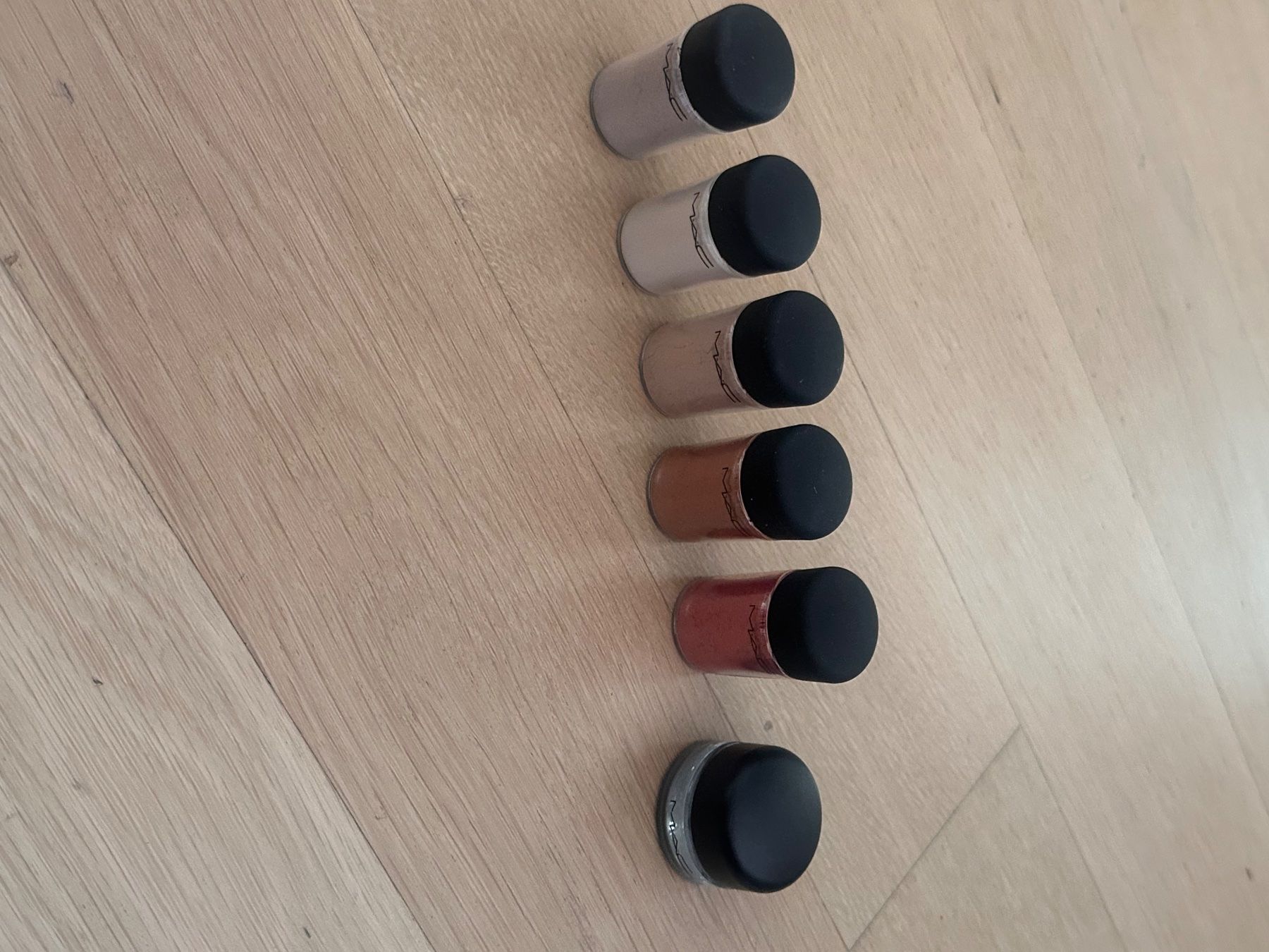 Estée Lauder Make-up: Löse meinen Make-up Koffer auf – Usato da Dübendorf venduto da eld_5pbv 6