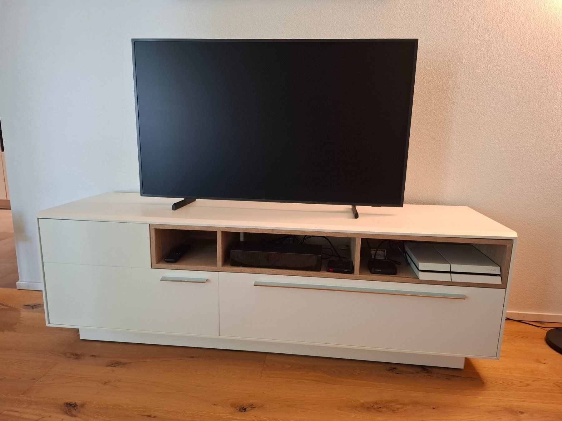 Meubles TV: TV-Möbel ab CHF 1.00!! – D'occasion à Heerbrugg par benno59
