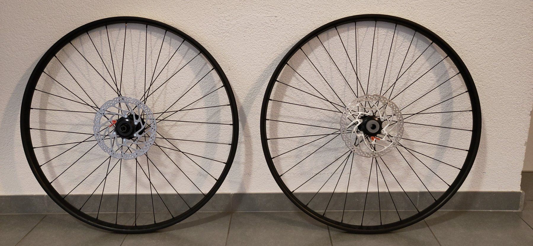 Pneumatici & Ruote complete: MTB Laufradsatz WTB STi / Shimano 29" – Nuovo (secondo la descrizione) da Lyss venduto da CHM36
