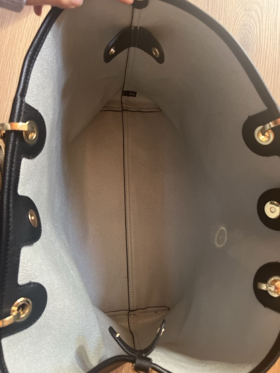 Armani Sacs femmes: Emperio Armani Handtasch – Neuf (Voir description) à Cham par dej4vue 1