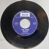 TOM JONES - DELILAH / SMILE
